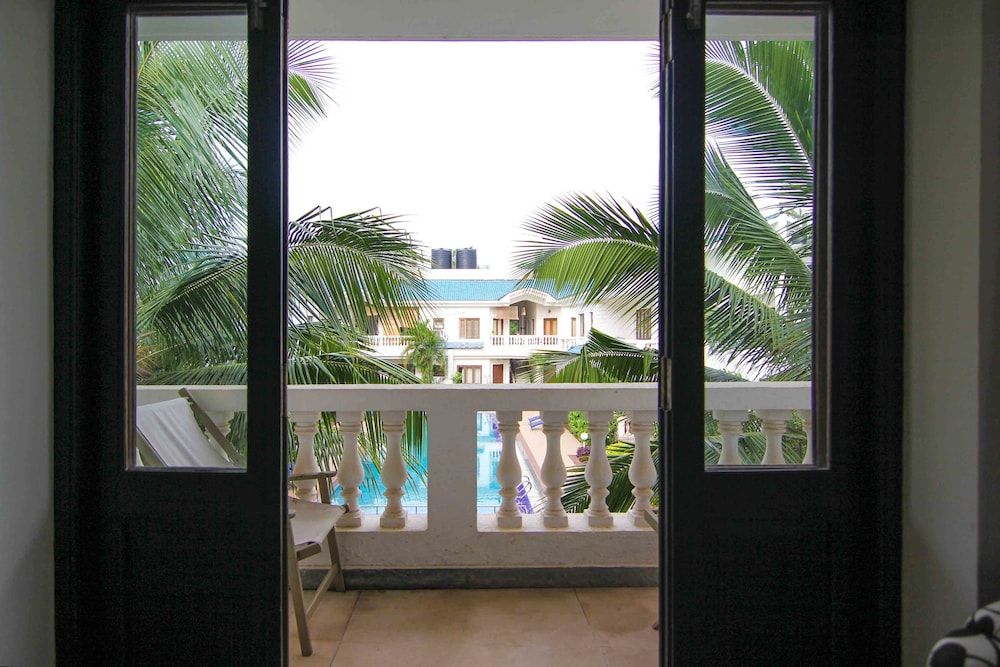 Casa Azure Villa, 3 Bedrooms, Pool View 32