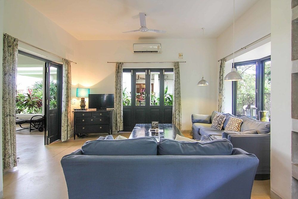 Casa Azure Villa, 3 Bedrooms, Pool View 8