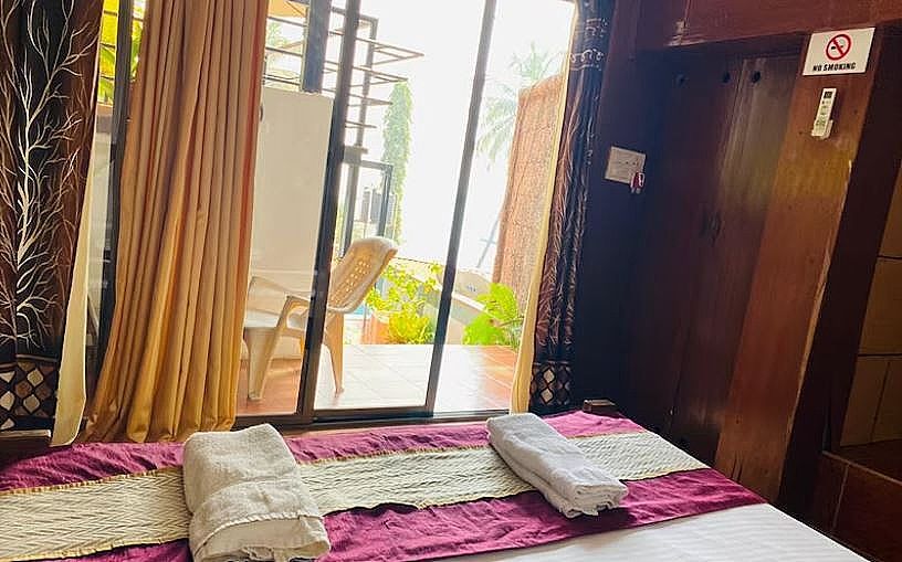 Casa Tropicana Standard Double Room Standard Double ( in the annex building named the country house) 3