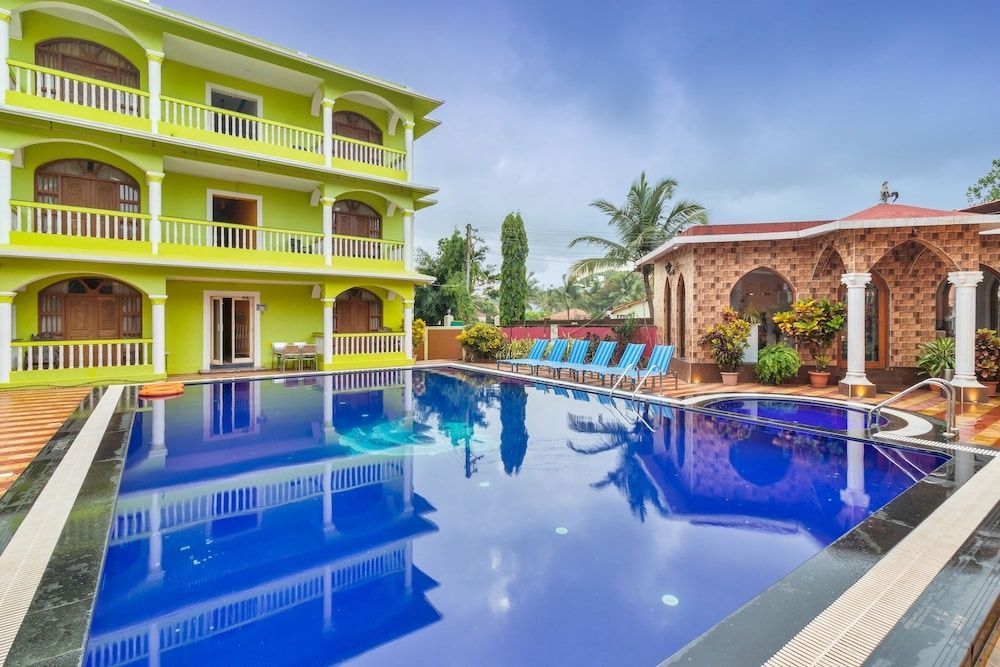 undefined Larios Beach Holiday Resort 4