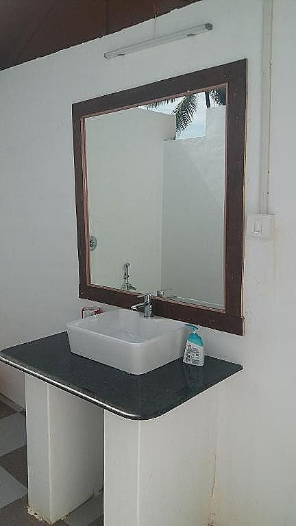 Madhu Huts Agonda Double Room with Balcony and Sea View 9