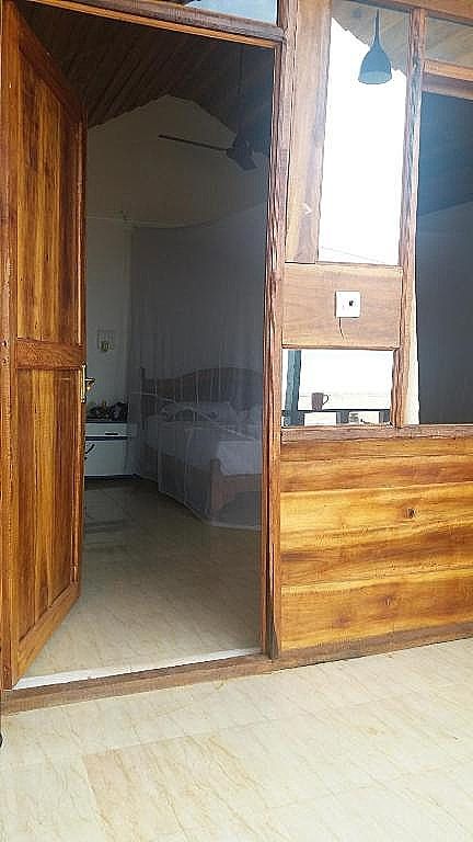 Madhu Huts Agonda Double Room with Balcony and Sea View 6