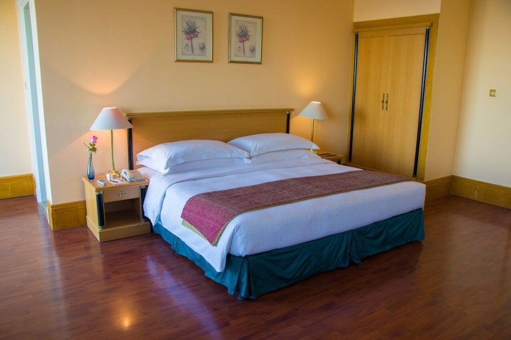 Le Royal Hotel Junior Room 4