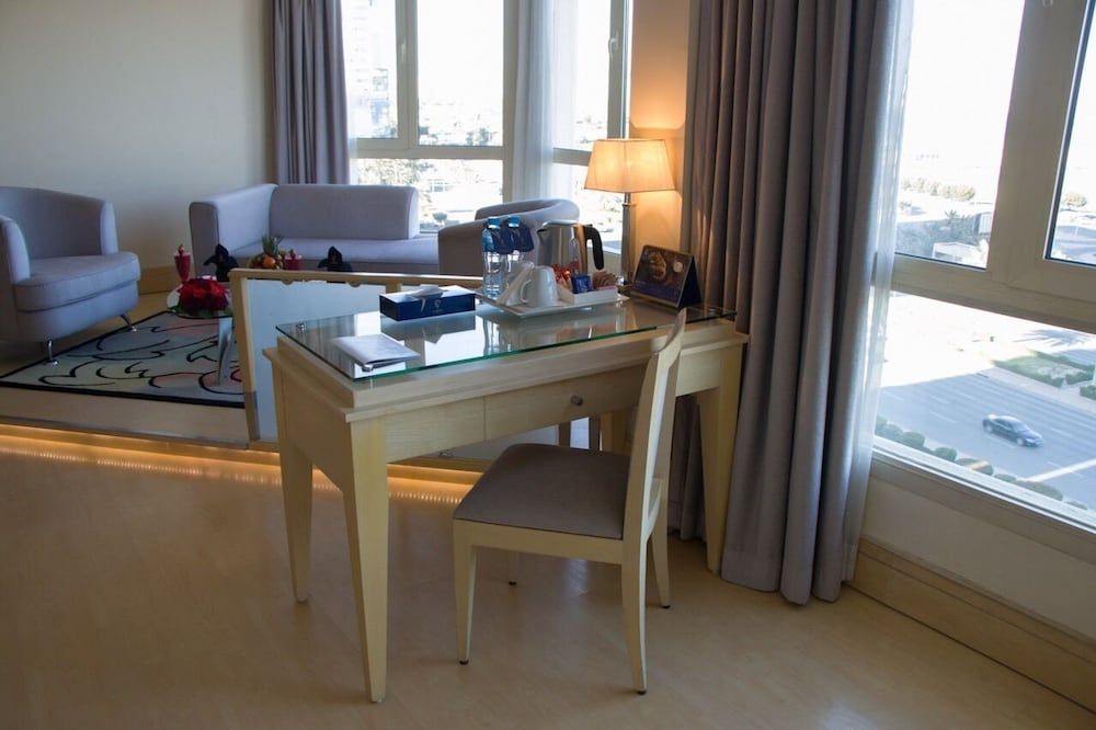 Le Royal Hotel Junior Room 10