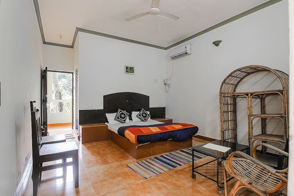 Deluxe Studio, 1 Queen Bed, Balcony, Ground Floor