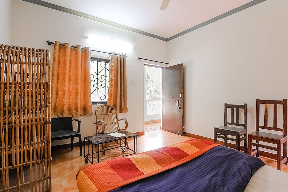 Deluxe Studio, 1 Queen Bed, Balcony, Ground Floor