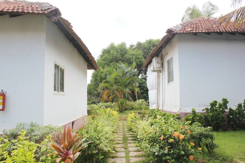 undefined  FabHotel Morjim Bliss 7