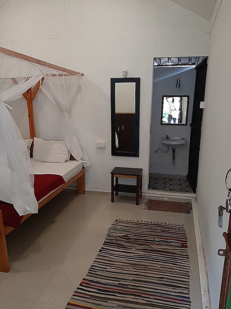 Om Shanti Patnem Double Room with Garden View 10