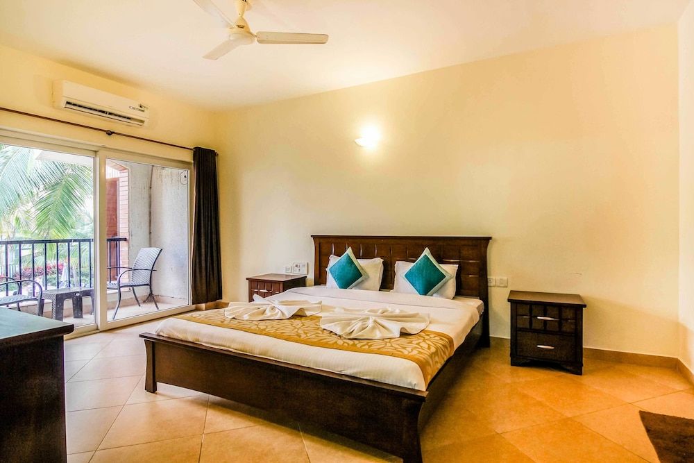 Royale Holiday Villa - 4BHK, Baga Deluxe Villa, 4 Bedrooms, Kitchen, Pool View 11
