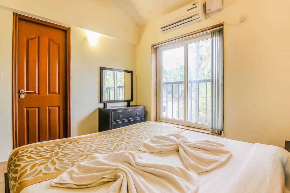 Royale Holiday Villa - 4BHK, Baga Deluxe Villa, 4 Bedrooms, Kitchen, Pool View 3