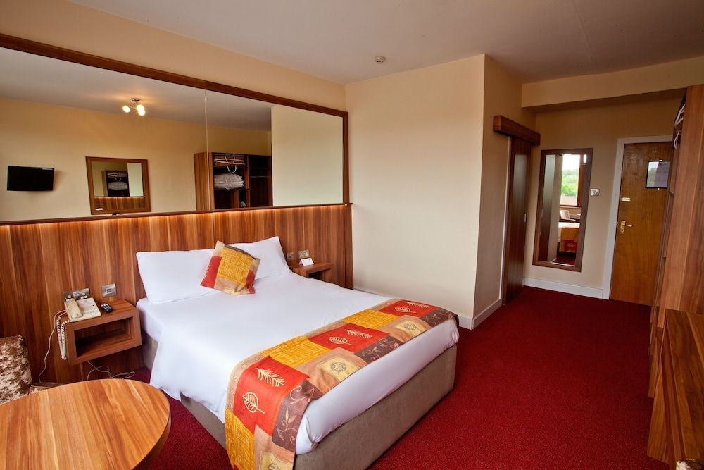 West County Hotel Standard Double Room 6