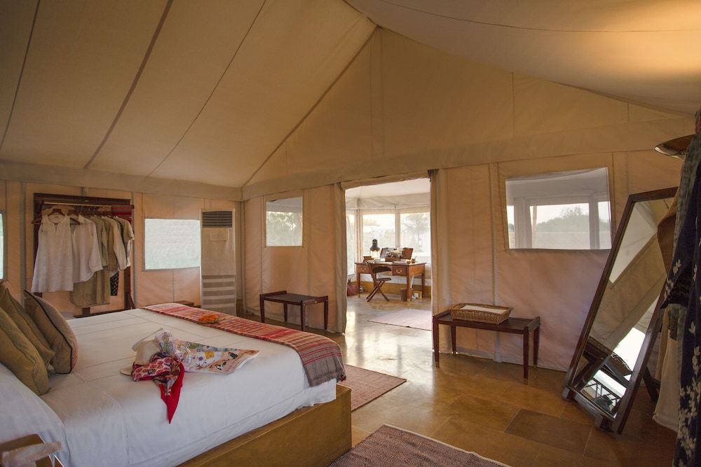 Suite, 1 King Bed