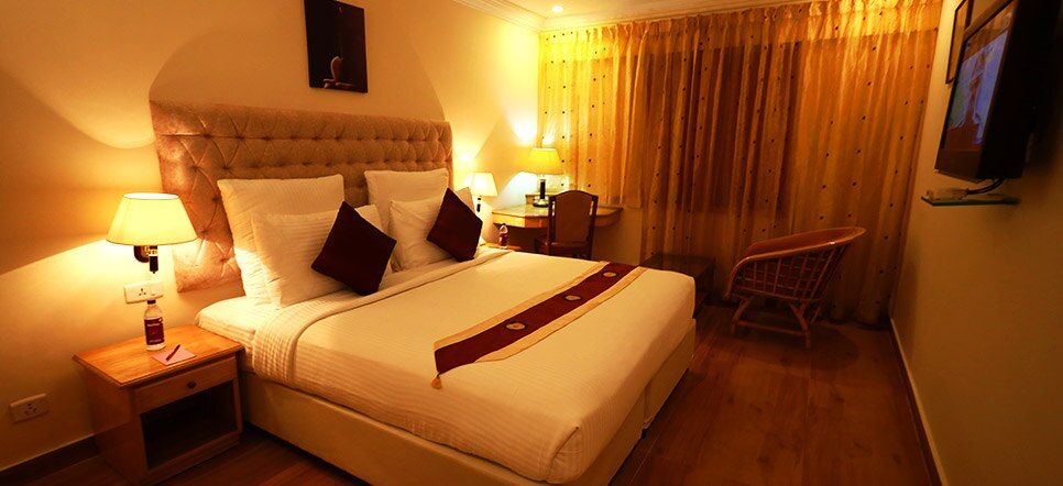 Hotel SAJ LUCIYA Executive twin bed