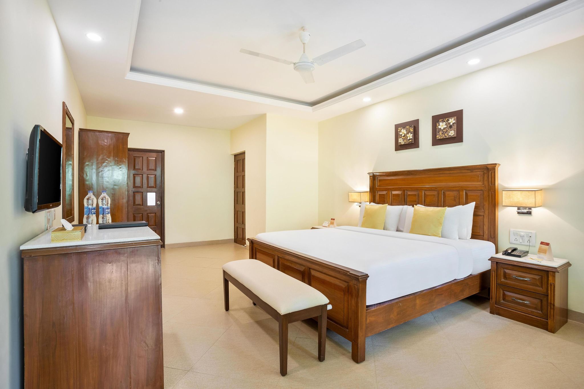 Junior Suites with 2 Twin Beds