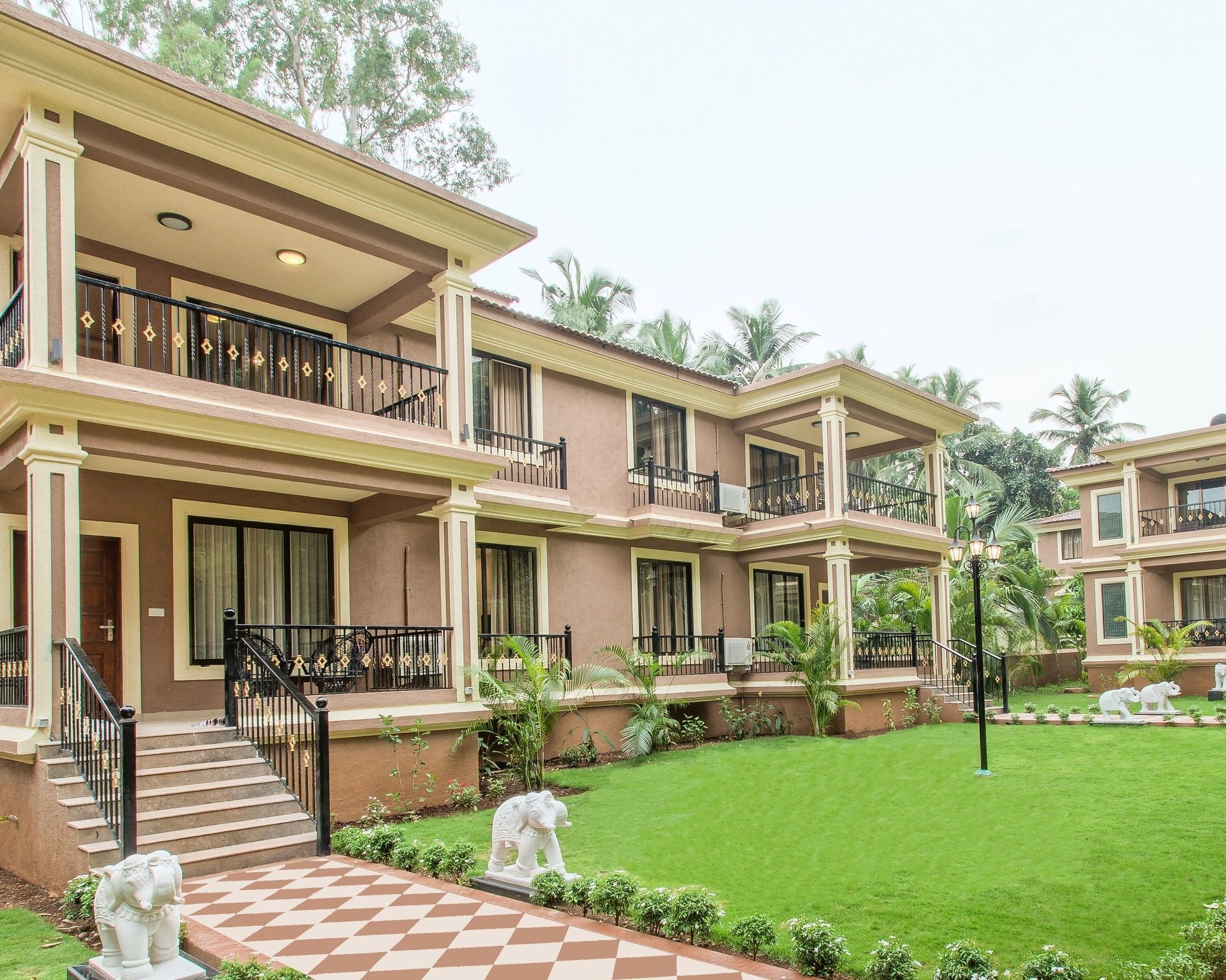 Seashell Suites and Villas