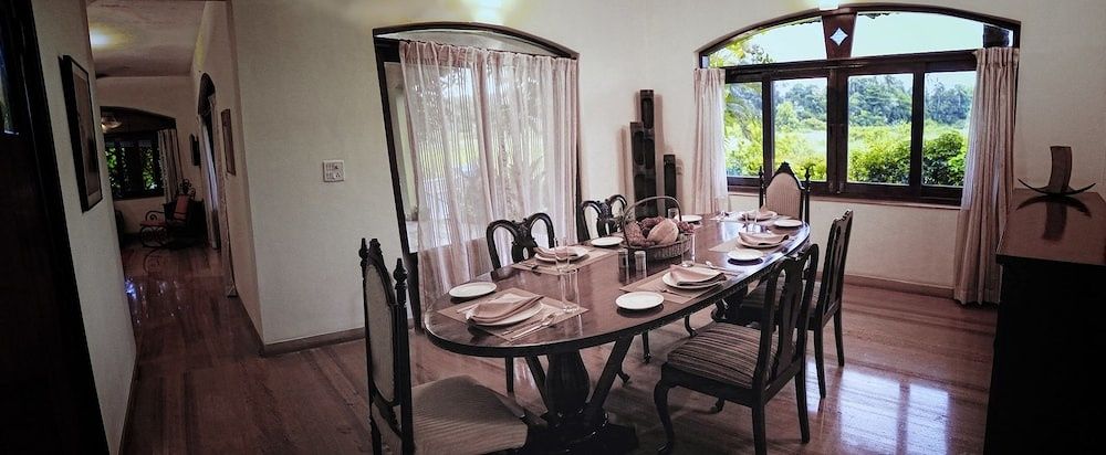 undefined The Acacia Villa - Candy Floss 3