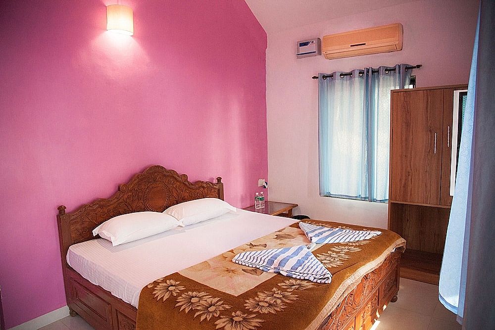 The Sunset Guest House Classic Double Room 2