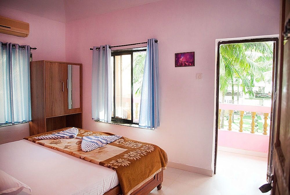 The Sunset Guest House Classic Double Room 5