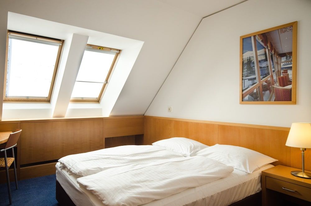 Hotel Strudlhof Double Room 2