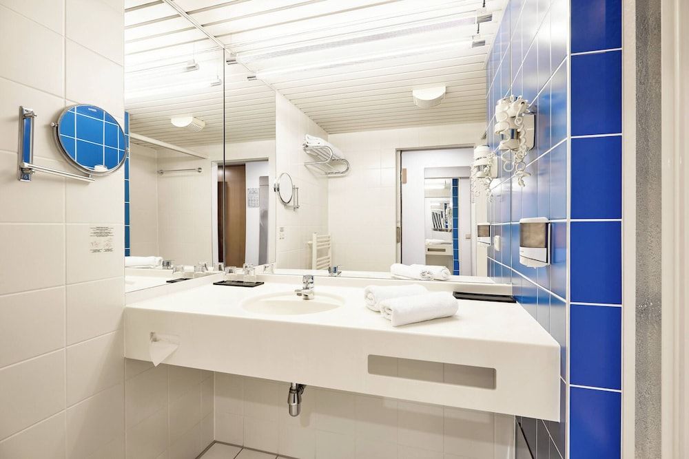 Hotel Strudlhof Double Room 10