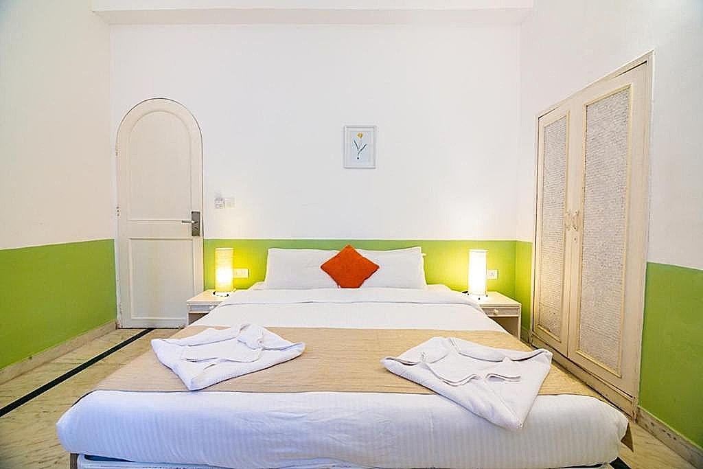 Flavia By The Sea Deluxe Room 7