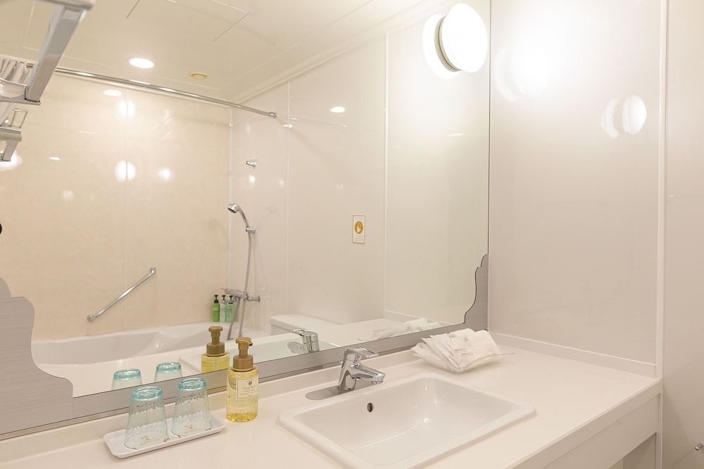 undefined Namba Oriental Hotel 6