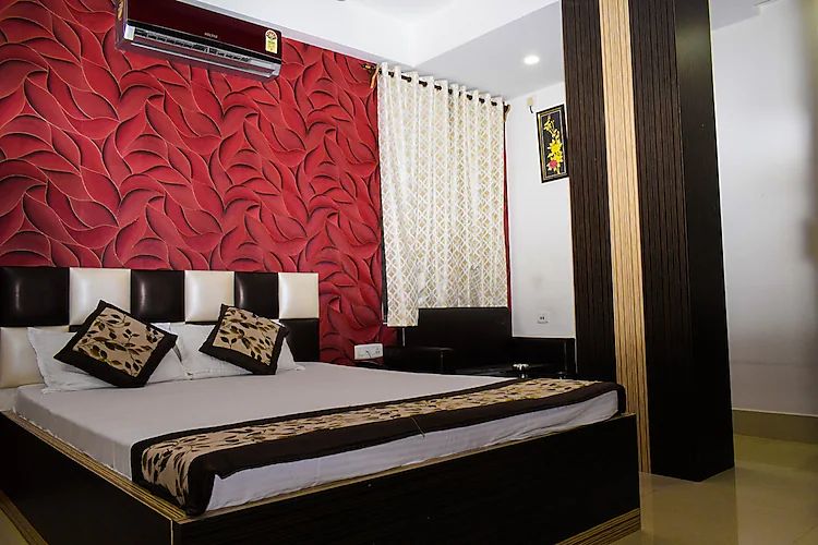 Hotel Biswanath Deluxe Room 3