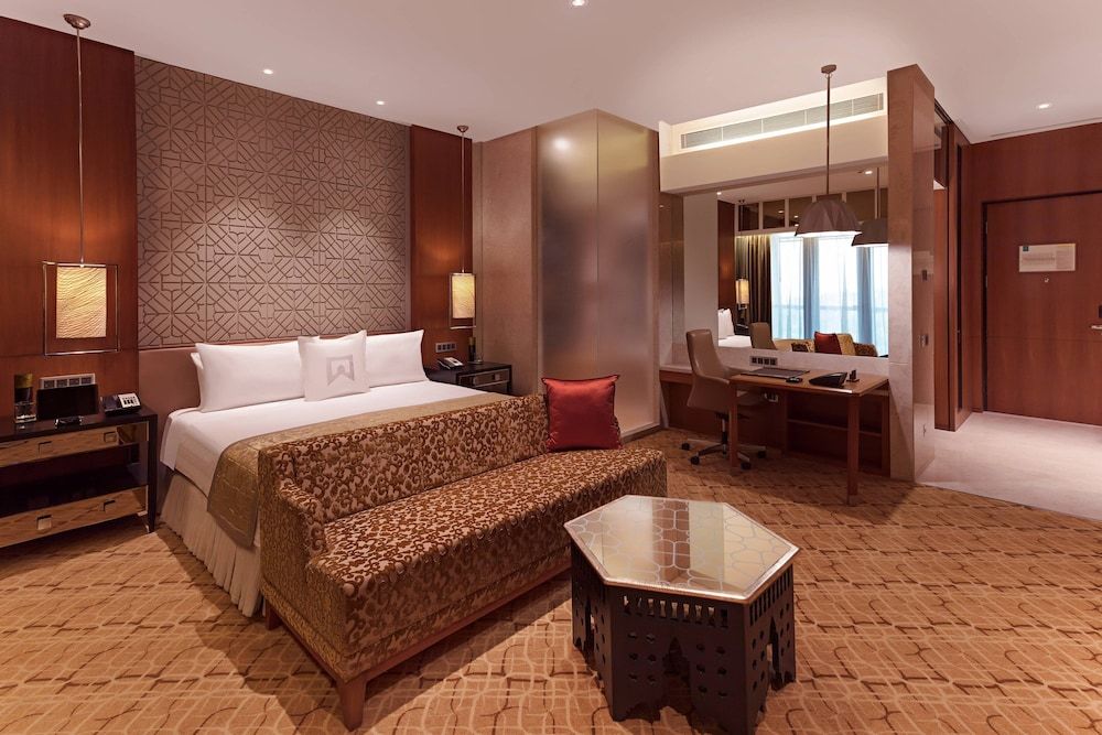 ITC Kohenur, a Luxury Collection Hotel, Hyderabad Club Room, 1 Queen Bed, City View (Tower)