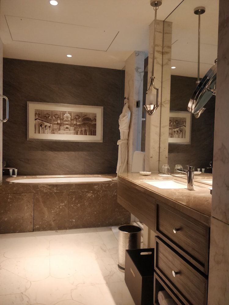 ITC Kohenur, a Luxury Collection Hotel, Hyderabad Executive Room, 1 Queen Bed, City View 3