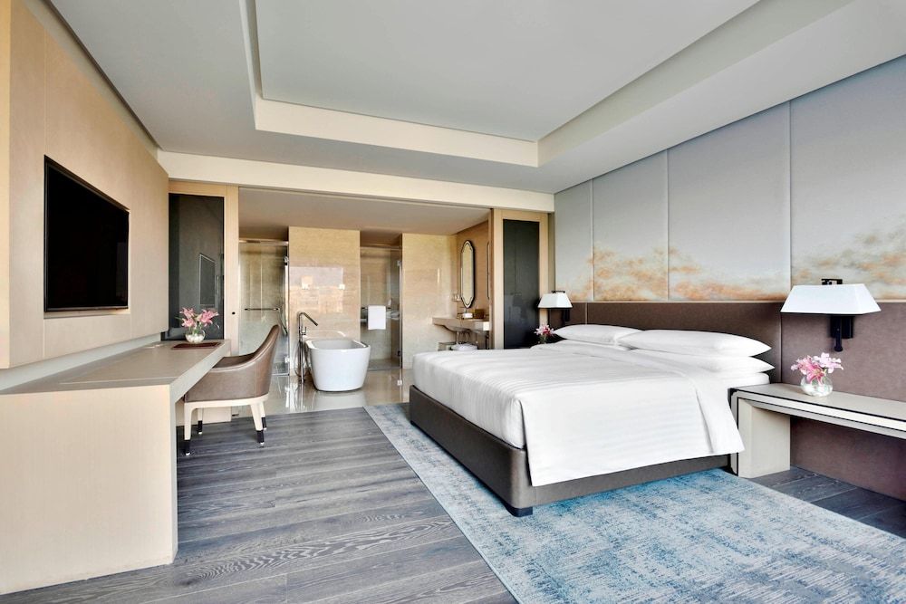 undefined Indore Marriott Hotel 8