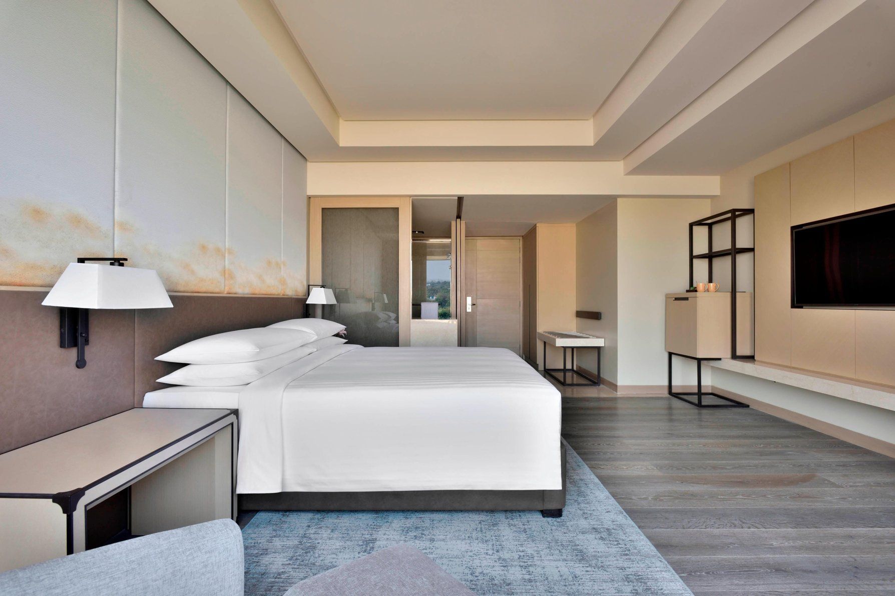 King Standard Guest Room