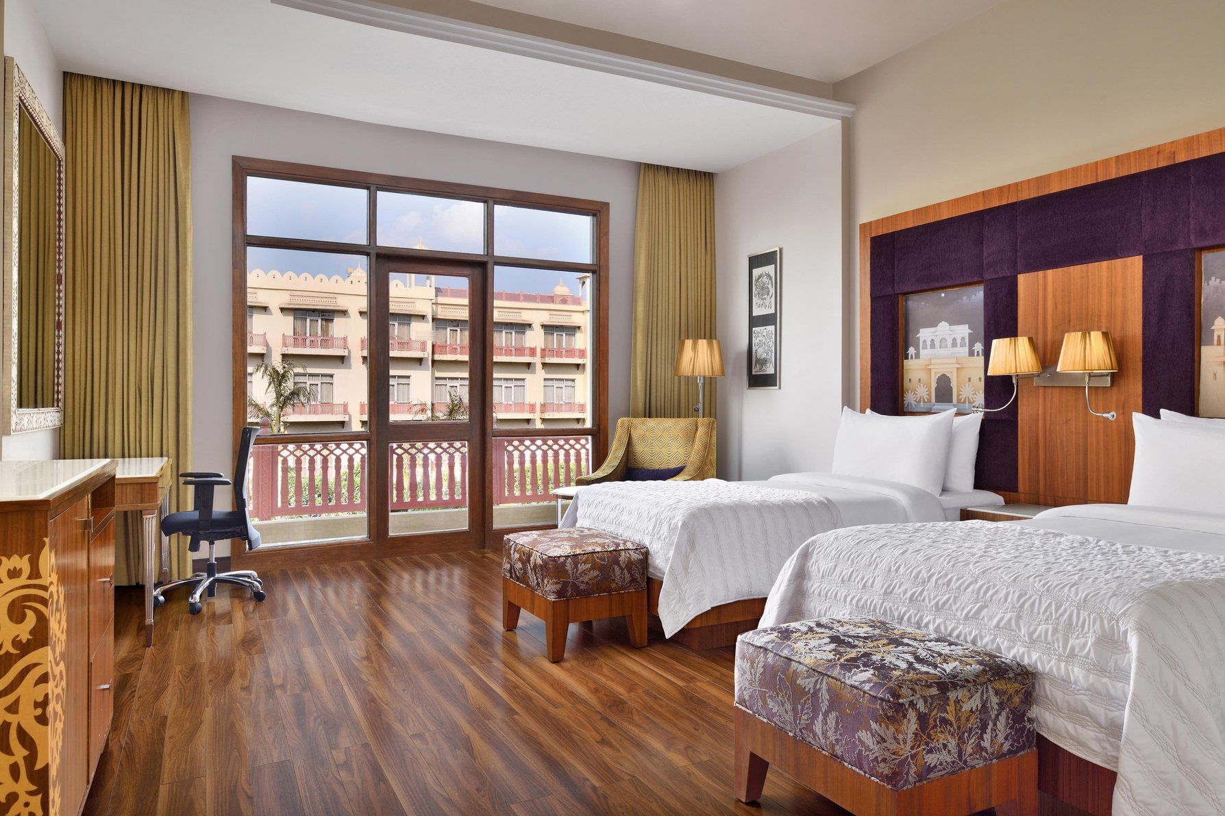 Twin/Twin Premium Guest Room with Garden View