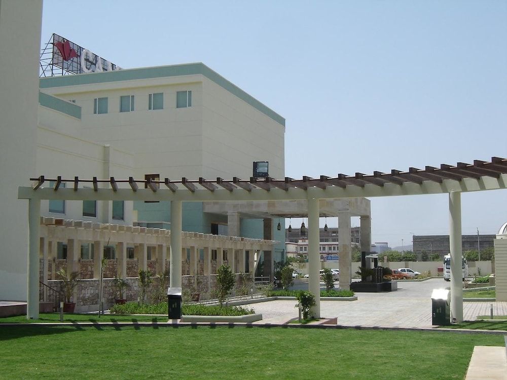 undefined Cambay Resort Jamdoli 3