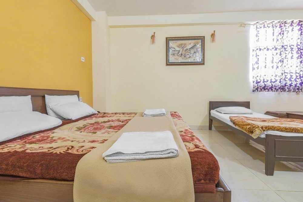 GuestHouser 1 BR Boutique stay 7b11 Deluxe Duplex, Multiple Beds 7