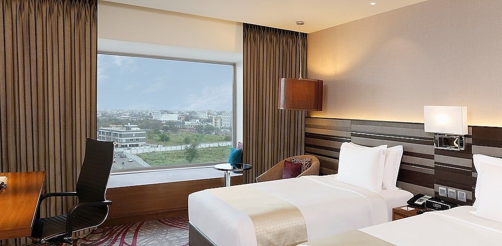 Holiday Inn Jaipur City Centre, an IHG Hotel Standard Room, 2 Twin Beds, Non Smoking 2