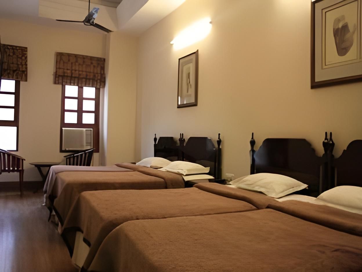 Family Room (4 Adults)