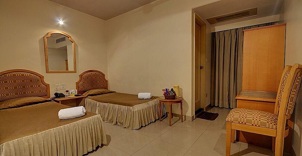 Hotel Kanchandeep Deluxe Room 13