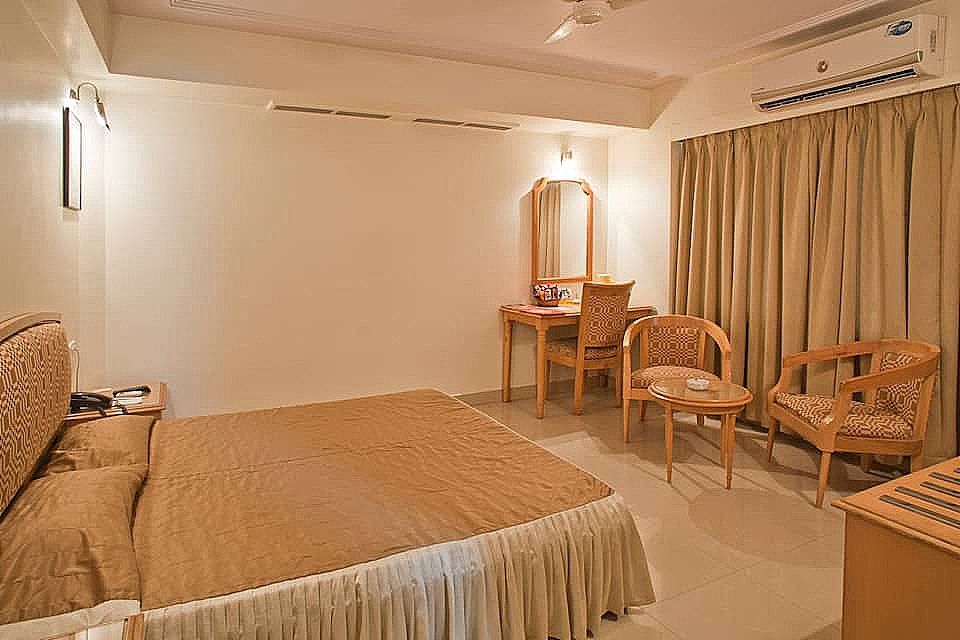 Hotel Kanchandeep Deluxe Room 16