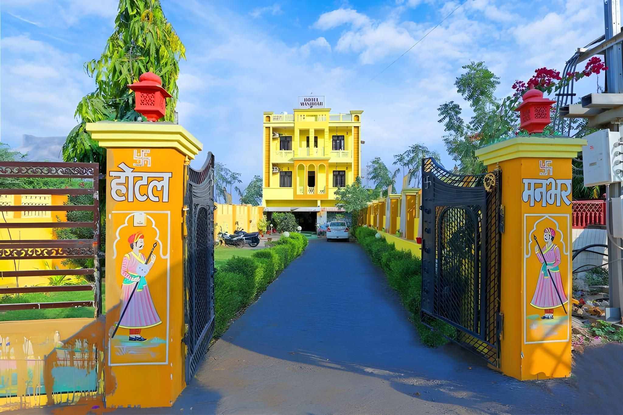 Hotel Manbhar Deluxe 15