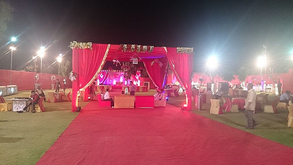 Royal Celebration Inn