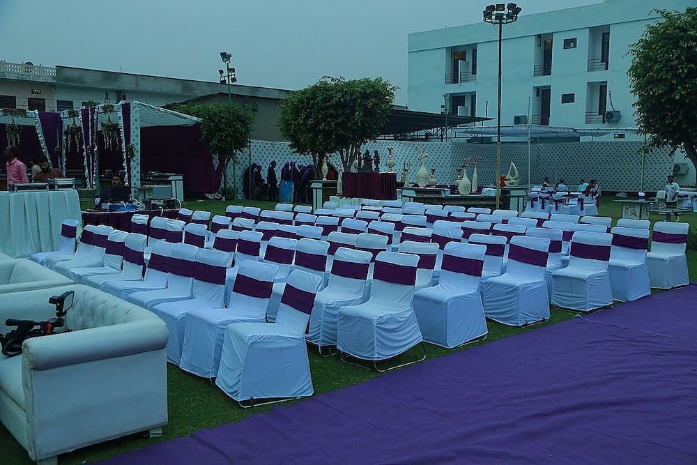 Royal Celebration Inn