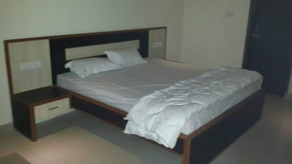 Royal Celebration Inn