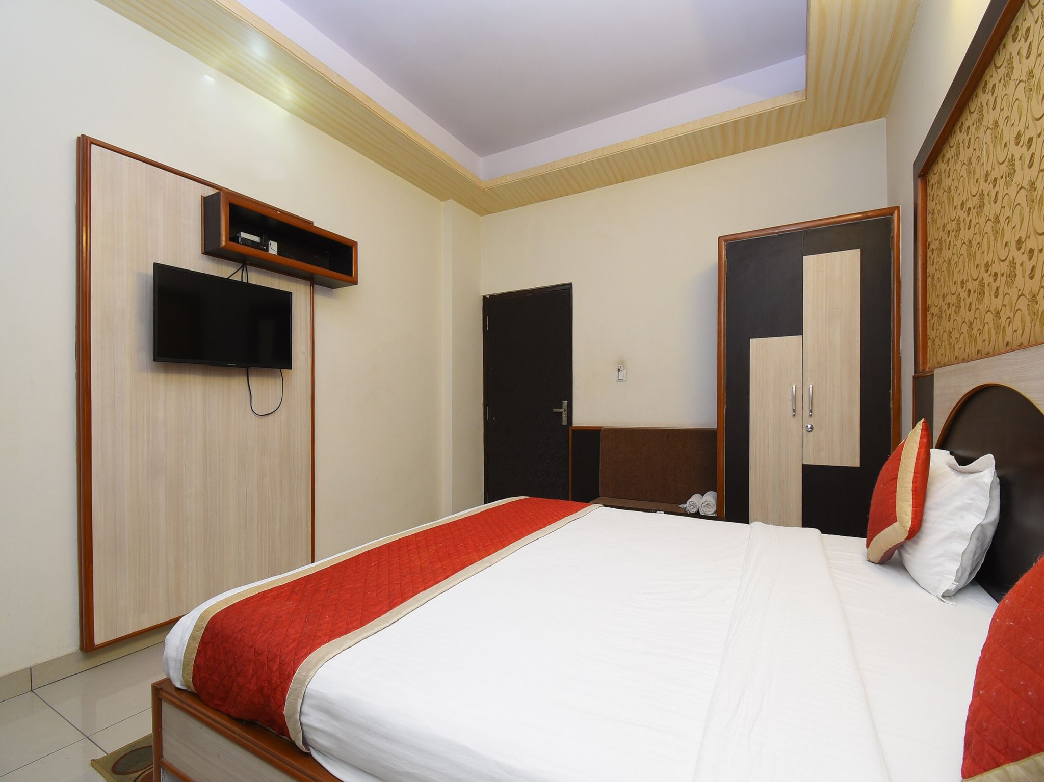 Royal Celebration Inn