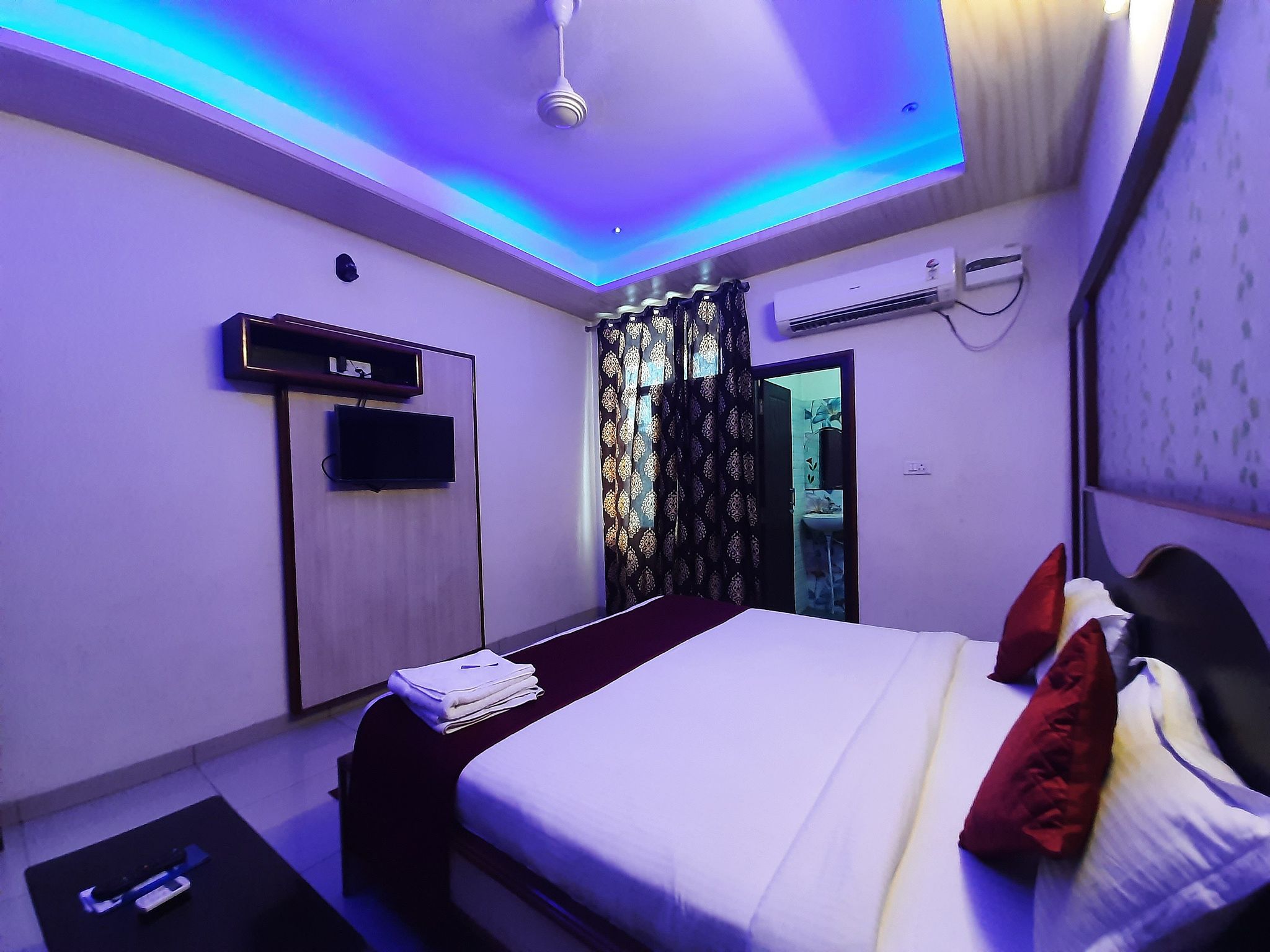 Royal Celebration Inn