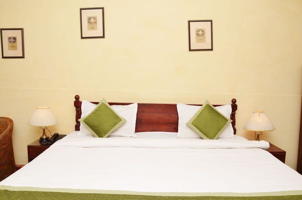 Karnot Mahal Deluxe Room, Non Smoking 8