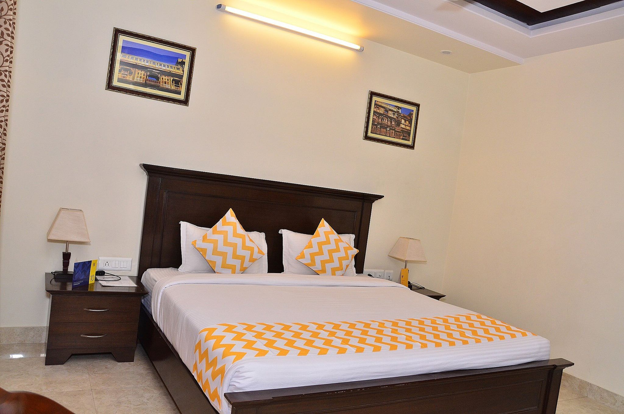 Hotel Raj Regency Deluxe Double Room 14