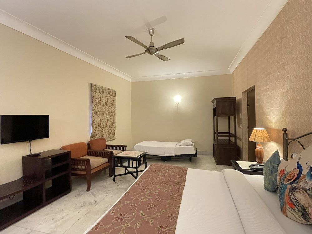 Deluxe Triple Room, Private Bathroom, Courtyard View