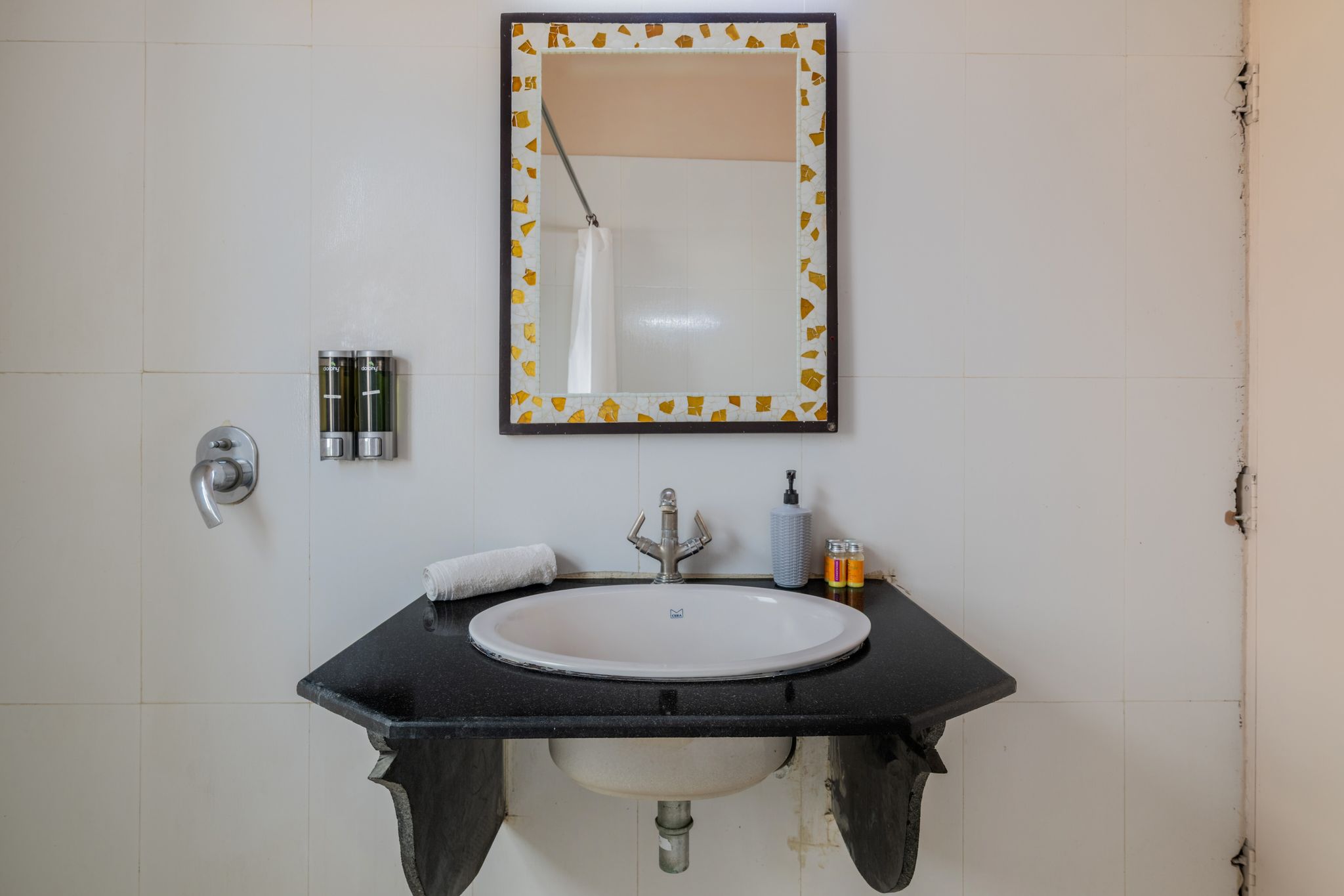 Suryaa Villa Jaipur- A City Centre Heritage Haveli Family Room 15