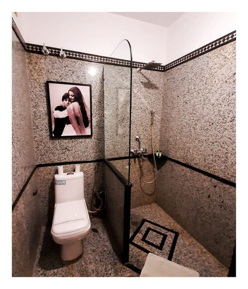 Hotel Pleasant Haveli Standard Room, 1 Queen Bed 5