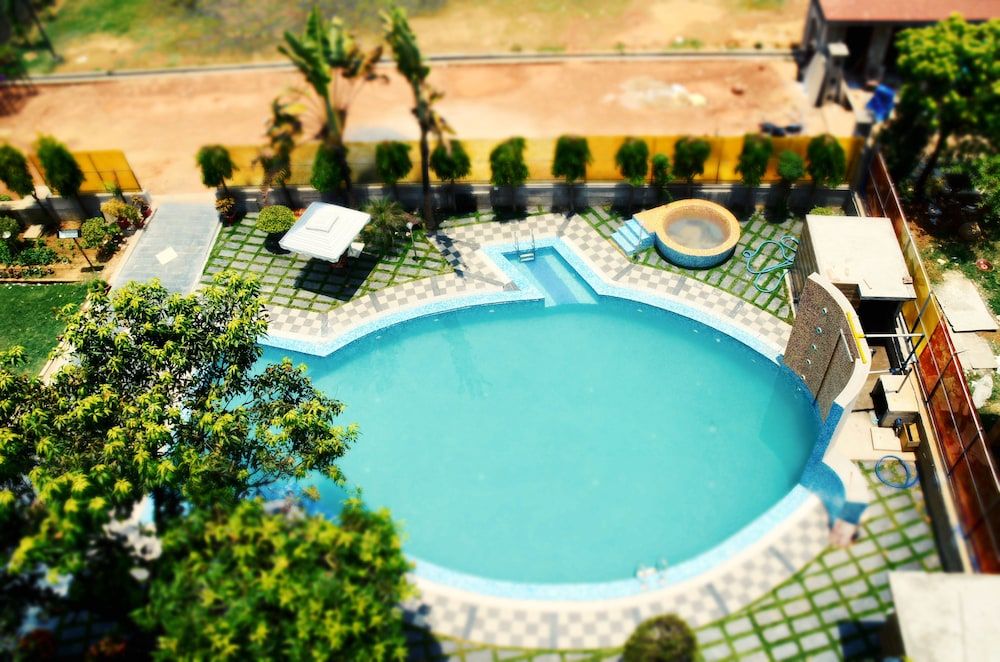 undefined Hotel Aryan 5